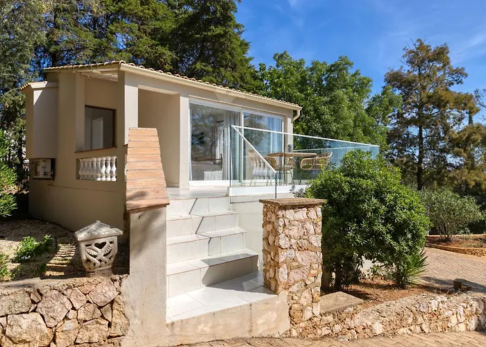 Entrada Портиман