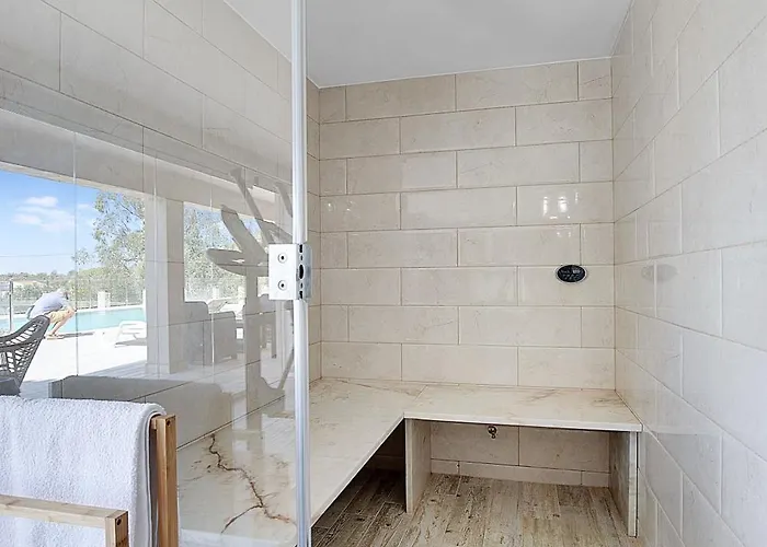 Entrada * Портиман